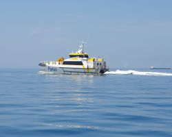 Offshore Supply Ship HST Lowestoft dans le chenal de la Loire 20 juin