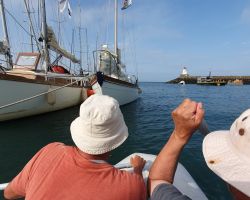 Retour en annexe d'une viree a terre Sauzon 21 juin