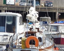 Groix au ponton visiteurs emplacement V33 22 juin
