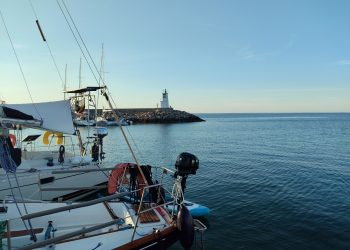 Sur coffre au Port d'Argol